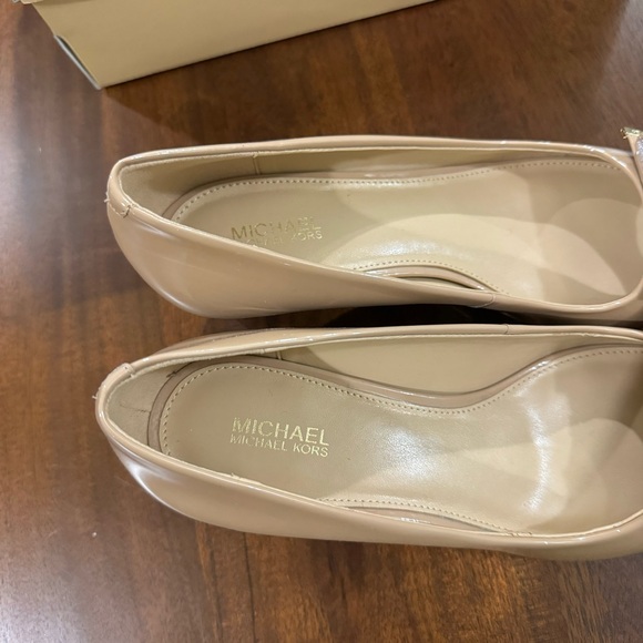 New! Michael Kors Nude Patent Kiera Open Toe Wedge Pump Size 7 - Picture 5 of 9